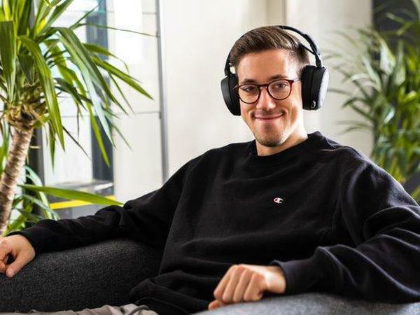 Der Gamer, Youtuber, Influencer, Moderator. Maximilian Knabe, besser bekannt als „HandofBlood“, kurz: Hänno.
