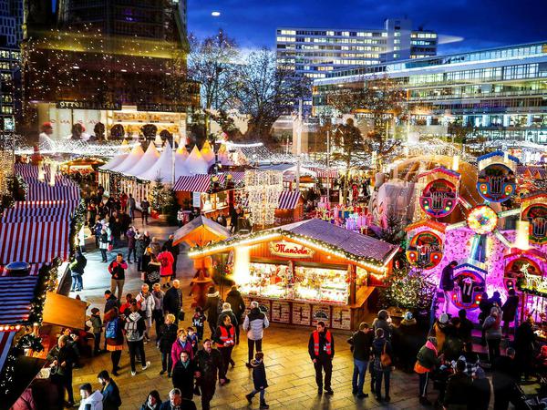So sah es vor Corona aus: Der Weihnachtsmarkt auf dem Breitscheidplatz im Jahr 2019.