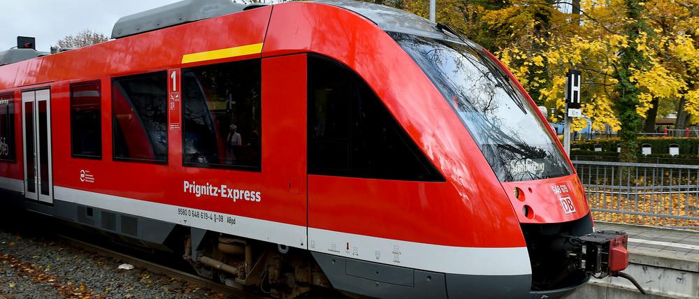 Umstieg: Auf der Strecke des Prignitz-Express kommen künftig batterieelektrische Züge zum Einsatz.