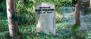 Das Grab von Max Friedländer, Musikwissenschaftler, auf dem Südwestkirchhof Stahnsdorf. 