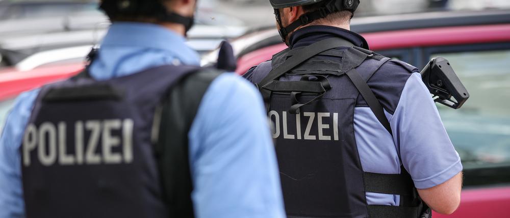 Bewaffnete Polizisten in Leipzig, Sachsen (Symbolfoto).