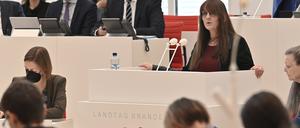 Brandenburgs Finanzministerin Katrin Lange (SPD) spricht im Landtag.