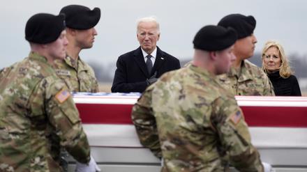 Joe Biden auf dem Luftwaffenstützpunkt Dover.
