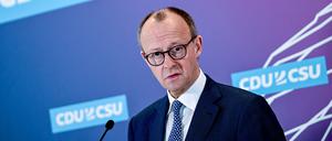 Friedrich Merz, Vorsitzender der CDU/CSU-Bundestagsfraktion, gibt ein Statement zum Wachstumschancengesetz und zu weiteren aktuellen Themen ab.