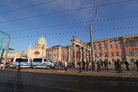Die Polizei hatte der Kundgebung der "Frauen-Bustour" auf dem Steubenplatz Auflagen erteilt.  Foto: Ottmar Winter PNN