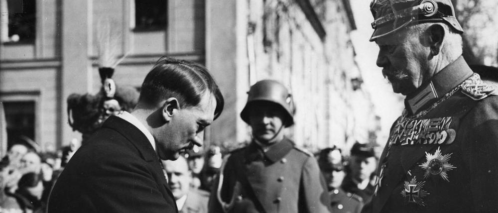 Am 21. März jährt sich der Handschlag von Adolf Hitler und dem damaligen Reichspräsidenten Paul von Hindenburg vor der Garnisonkirche zum 90. Mal.