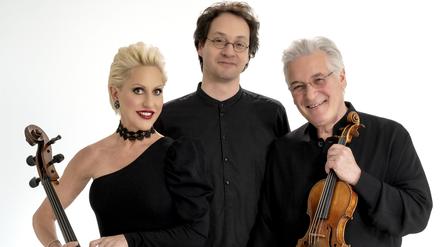 Das Zukerman Trio: die Cellistin Amanda Forsyth, der Pianist Shai Wosner (M) und der Geiger Pinchas Zukerman.