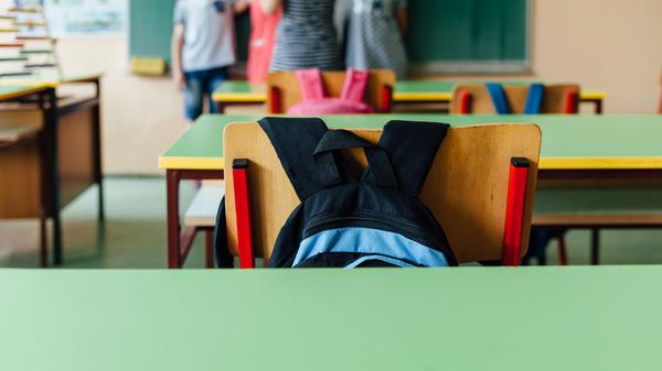 44 Kinder sollen in Ludwigshafen die erste Klasse wiederholen, weil ihr Deutsch zu schlecht ist. Ein Extremfall, doch auch in Berlin fehlen vielen Kindern grundlegende Fähigkeiten für die Schule.
