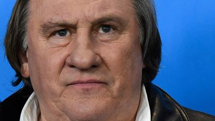 (FILES) French actor Gerard Depardieu poses during a photocall for the film "Saint Amour" presented during the 66th Berlinale Film Festival in Berlin on February 19, 2016. An investigation has been opened following a complaint from a decorator accusing Gerard Depardieu of sexually assaulting her during the filming of Jean Becker's "Green Shutters" (Les Volets Verts) in 2021, the Paris public prosecutor's office said on March 5, 2024. (Photo by TOBIAS SCHWARZ / AFP)