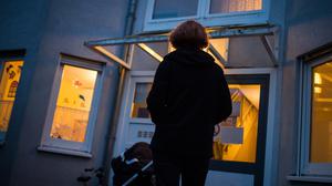 In Brandenburg fehlen derzeit 103 Familienplätze in Frauenhäusern. Das Land hofft beim Ausbau der Schutzstrukturen auch auf den Bund.