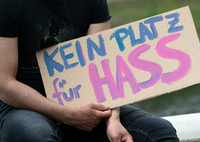 Brandenburg will stärker gegen Hasskriminalität vorgehen. Foto: Paul Zinken/dpa