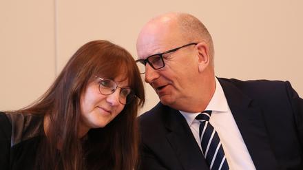 Ministerpräsident Dietmar Woidke (r.) und Ministerin Katrin Lange (SPD) 