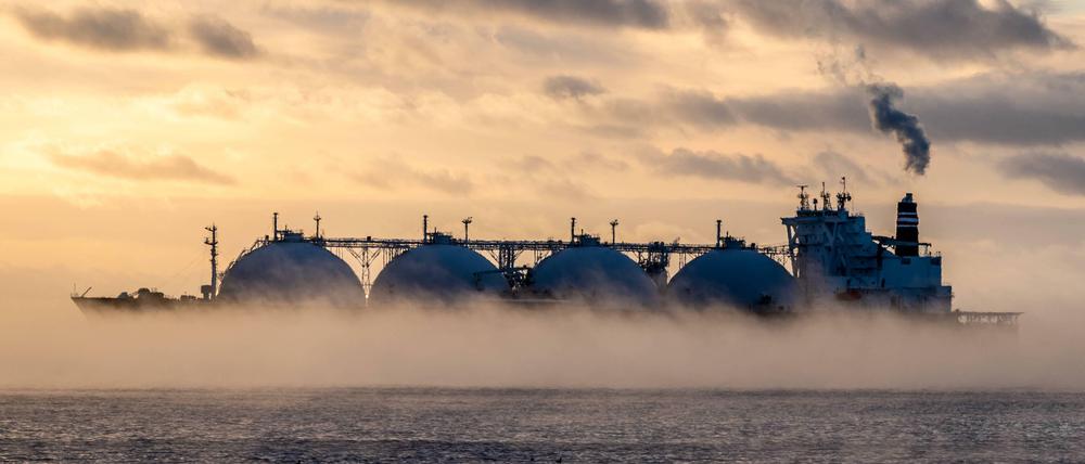 Mit dem Import von Flüssigerdgas will die Bundesregierung die Abhängigkeiten von russischem Gas rasch reduzieren - doch es droht ein Mangel an LNG-Tankern. 