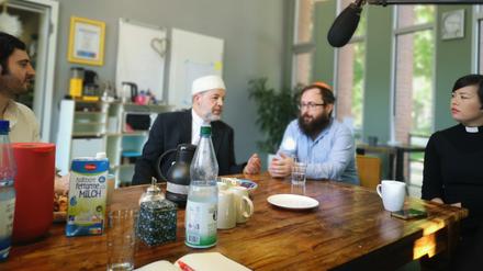 Imam Mohammed Taha Sabri und Rabbi Jeremy Borovitz beim interreligiösen Gespräch.