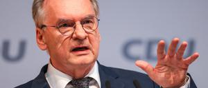Reiner Haseloff (CDU), Ministerpräsident von Sachsen-Anhalt, spricht auf der CDU-Regionalkonferenz.