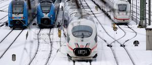 In München kommt der Bahnverkehr nun frühestens Samstag wieder richtig in Gang. 