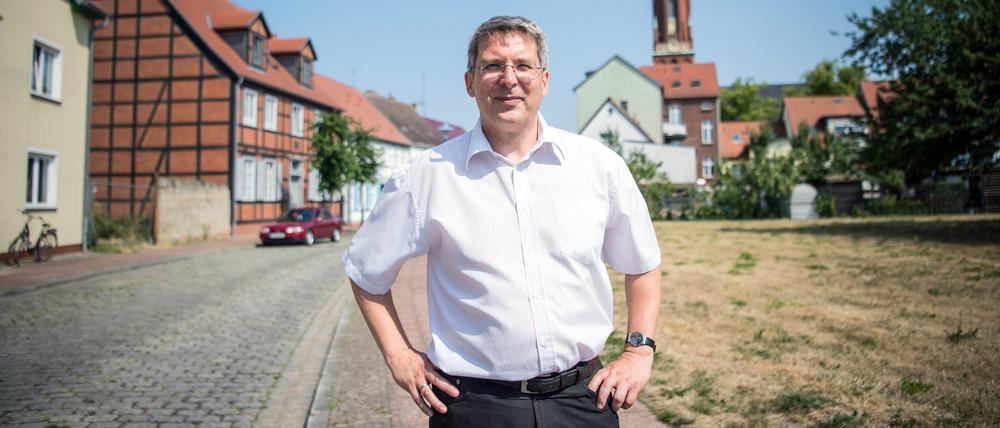 Der Präsident des Städte- und Gemeindebundes Brandenburg Oliver Hermann fordert ein Hilfspaket für Kommunen.