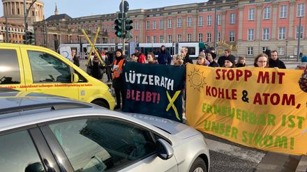 Bereits mehrfach haben die Aktivisten von Extinction Rebellion in Potsdam den Verkehr aufgehalten. 