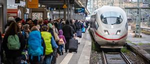  Es war wieder kein gutes Jahr für Reisende der Deutschen Bahn (DB). 