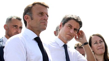 Attal (re.) und Macron ähneln sich nicht nur äußerlich.