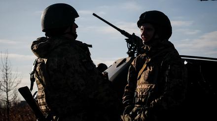 Ukrainische Soldaten nahe Kiew.