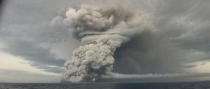 Der Ausbruch des Hunga Tonga-Hunga Ha’apai am 22. Januar 2022 war nur ein Bruchteil so heftig wie der Ausbruch von Santorin vor einer halben Million Jahren.