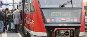 Mit dem Zug können Deutschlandticket-Nutzer weiter nach Stendal fahren.