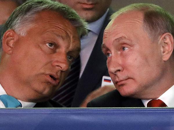 Der ungarische Premier pflegt seit vielen Jahren ein nahes Verhältnis zu Wladimir Putin.