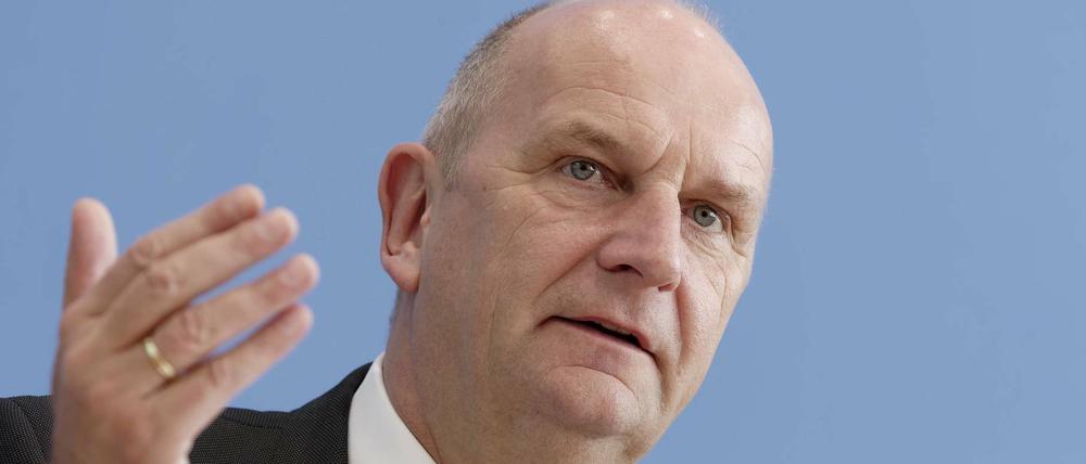 Dietmar Woidke wurde beim Parteitag in Potsdam als SPD-Landeschef bestätigt.