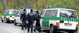Immer im Einsatz. Die Brandenburger Polizei ist personell mit derzeit 8000 Beamten auf ihrem Tiefststand seit der Wende angekommen. Dennoch konnte die Aufklärungsquote insgesamt verbessert werden. Aus Sicht der Gewerkschaften kein Grund zur Entwarnung. Die Lage sei vor allem bei der Kriminalpolizei angespannt.