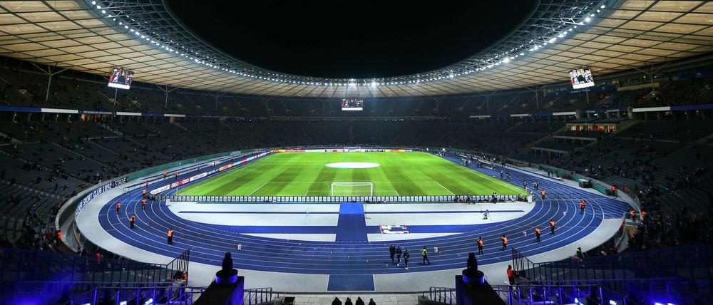 In einem Fall wurden gefälschte Tickets für ein Spiel im Berliner Olympiastadion verkauft.
