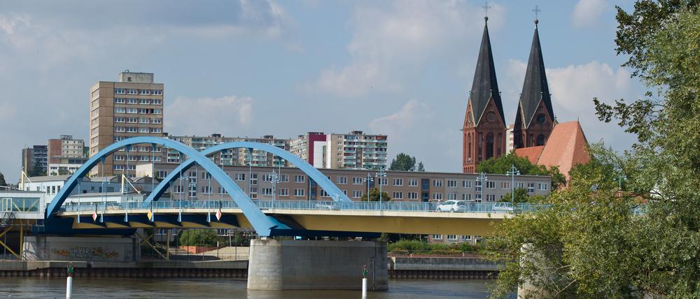 Die Stadtbrücke zwischen Frankfurt (Oder) und dem polnischen Slubice.