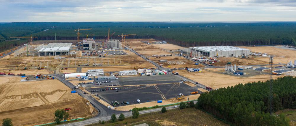 Luftbilder der Baustelle der künftigen Gigafactory Berlin-Brandenburg des US-amerikanischen Automobilbauers Tesla, aufgenommen am 2. September 2020.