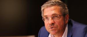 Potsdams Oberbürgermeister Mike Schubert (SPD) hält zur Vorsorge erweiterte Corona-Maßnahmen für sinnvoll. 