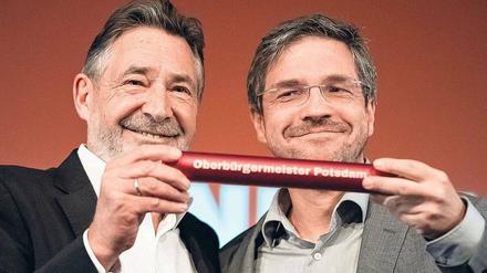 Staffelübergabe. Jann Jakobs mit Nachfolger Mike Schubert (beide SPD).