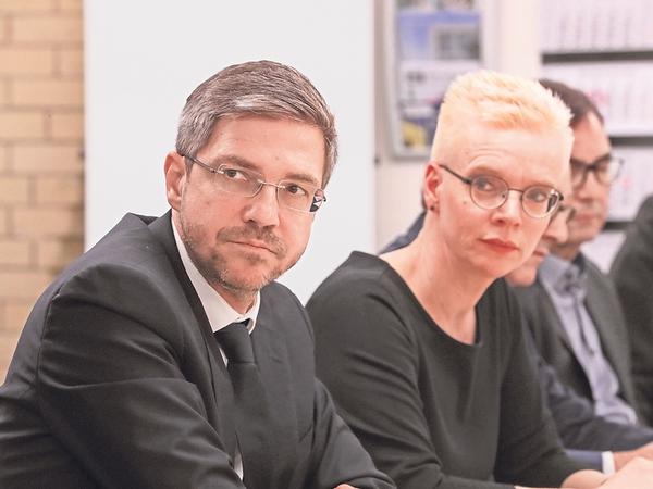 Im Krisenmodus. OB Schubert, Gesundheitsamtschefin Kristina Böhm.
