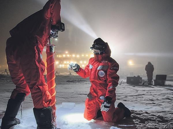 Die rbb-Doku „Ein Jahr. Ein Schiff. Im Eis.“ über die Arktis-Expedition der „Polarstern“ ist für den Prix Europa nominiert. 