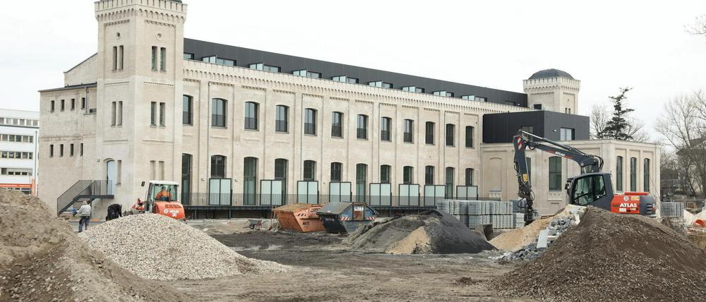 Mehr als 150 Jahre alt ist die Fabrikhalle der Jutespinnerei. Nach Sanierung und Anbau soll sie das Zentrum eines neuen Wohnquartiers in Zentrum Ost werden.
