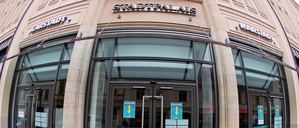 Türen zu. Das Potsdamer Innenstadtkaufhaus Karstadt Stadtpalais schließt.