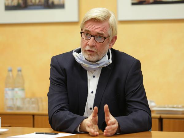 Hans-Ulrich Schmidt ist Interimsgeschäftsführer des Bergmann-Klinikums. 