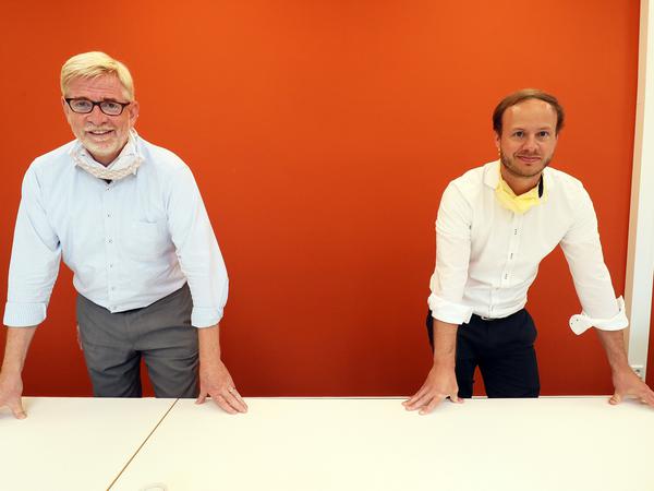 Hans-Ulrich Schmidt (l.) und Tim Steckel, Geschäftsführer des Bergmann-Klinikums.