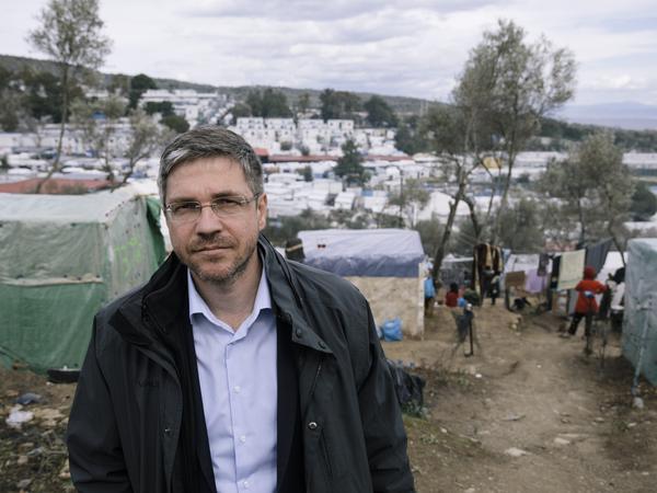 Potsdams Oberbürgermeister Mike Schubert Ende Februar im Flüchtlingslager Moria auf Lesbos