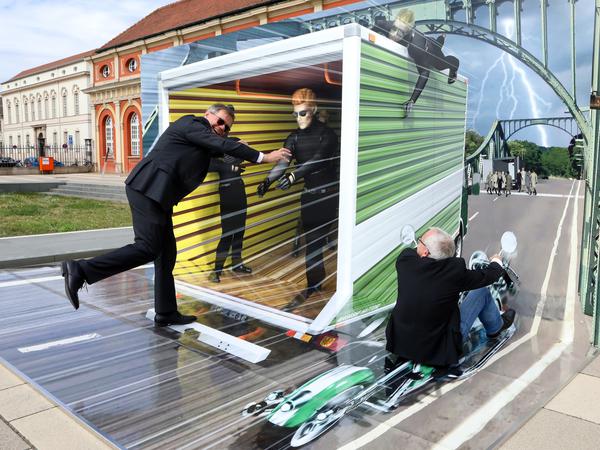 Potsdam präsentiert sich zur Einheits-Expo vor dem Filmmuseum, unter anderem mit einer 3-D-Fotowand.
