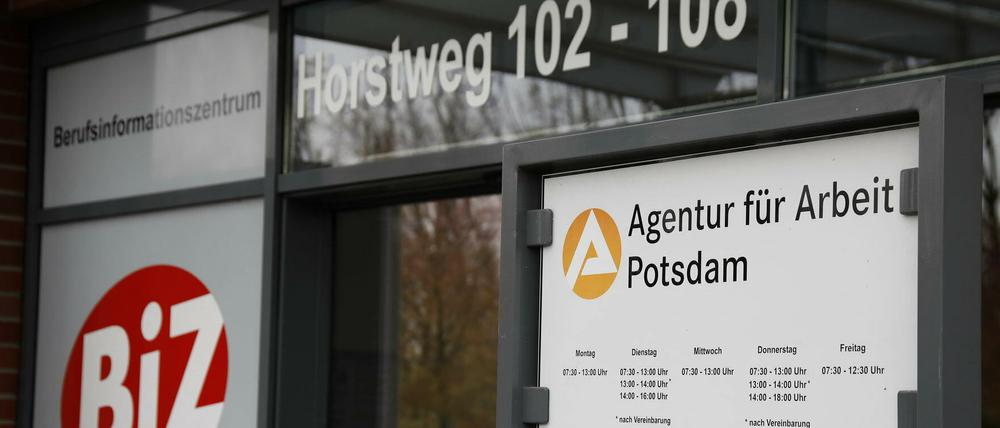 Arbeitsagentur und Jobcenter Potsdam liegen am Horstweg.