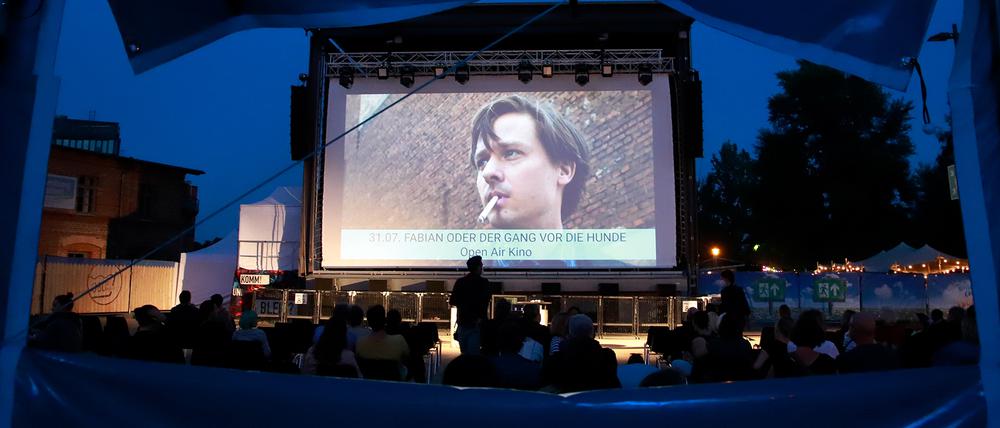 Gemeinsam mit dem Babelsberger Thalia-Kino veranstaltete das Waschhaus im Vorjahr wieder einen Open-Air-Kinosommer.