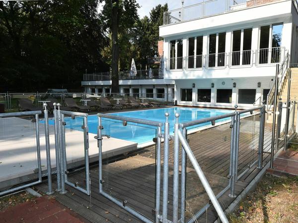 Der Poolbereich des Inselhotels, aufgenommen 2016. Auch darüber wurde mit der Stadt gestritten