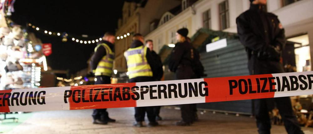 Am 1. Dezember 2017 wurde in Potsdam eine Paketbombe gefunden. Der Weihnachtsmarkt wurde gesperrt.