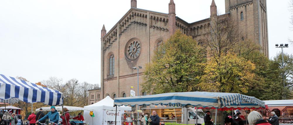 Der Markt auf dem Bassinplatz in Potsdam wird nun doch zwischen Weihnachten und Silvester stattfinden.