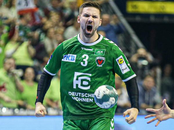 Zwar laboriert Handball-Nationalspieler Fabian Wiede derzeit an einer Schulterverletzung, beim Gigantenduell möchte er aber mitmachen. 