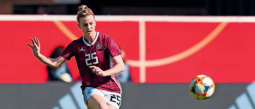 Es hat gedauert. Johanna Elsig galt als Top-Talent, kam aber erst 2017 zu ihrem A-Länderspieldebüt. Inzwischen ist sie wichtige Stütze im Nationalteam.